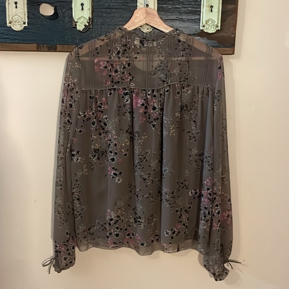 Wilfred Lourdes Floral Print Brown Grey Chiffon Blouse Size Medium - Picture 11 of 16